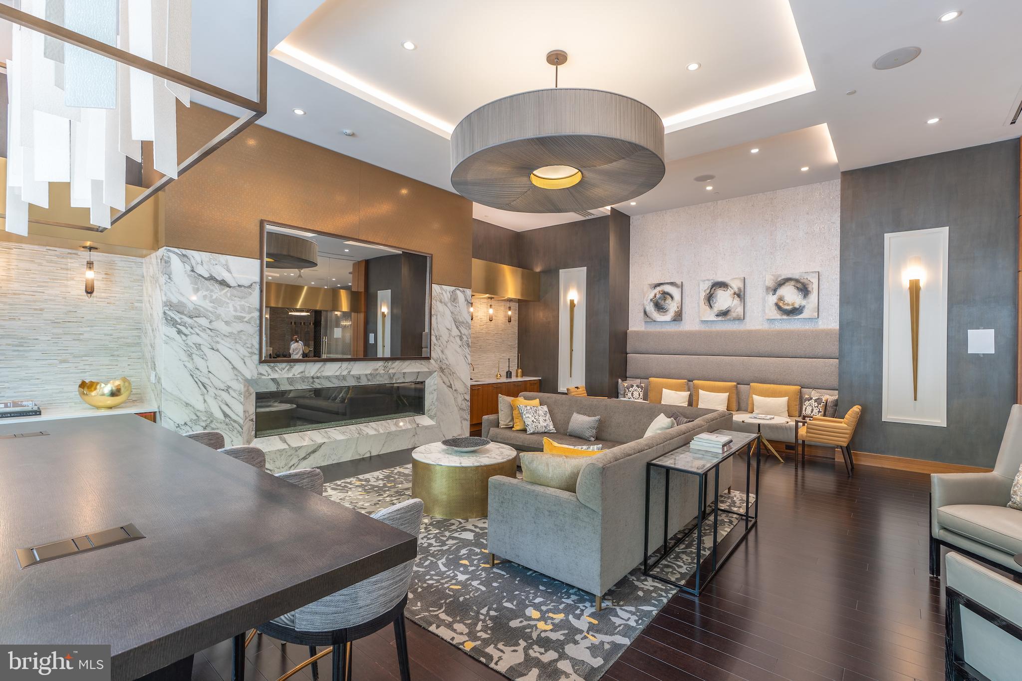 4960 Fairmont Ave #Ph2