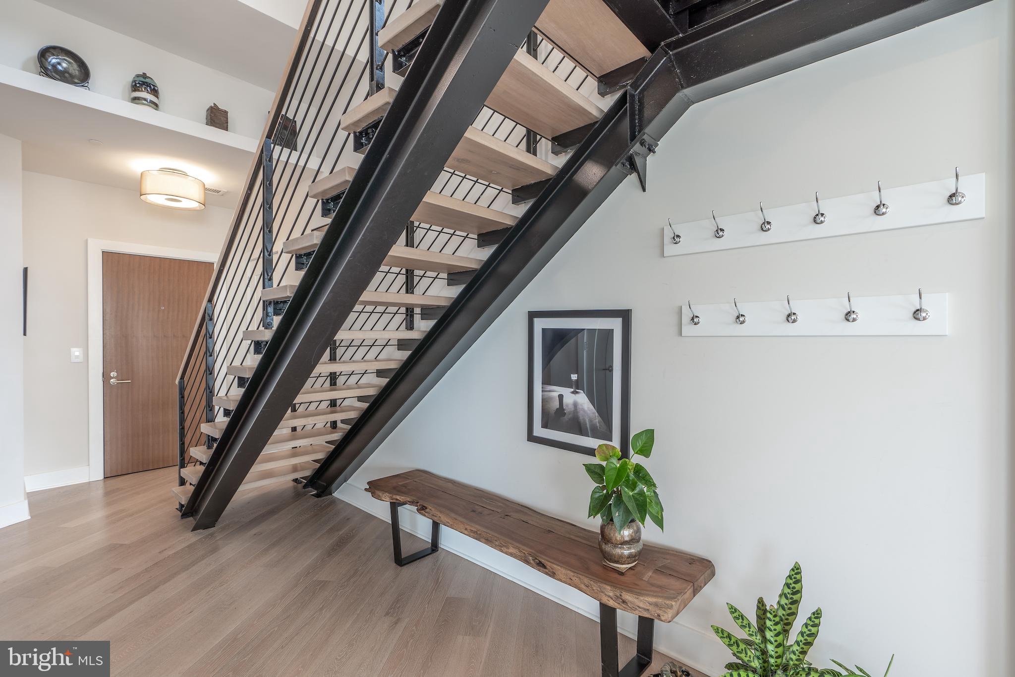 4960 Fairmont Ave #Ph2