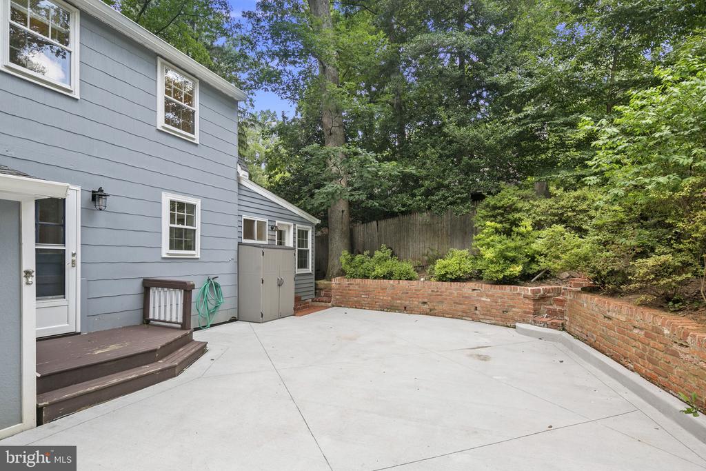 114 Sunnyside Rd
