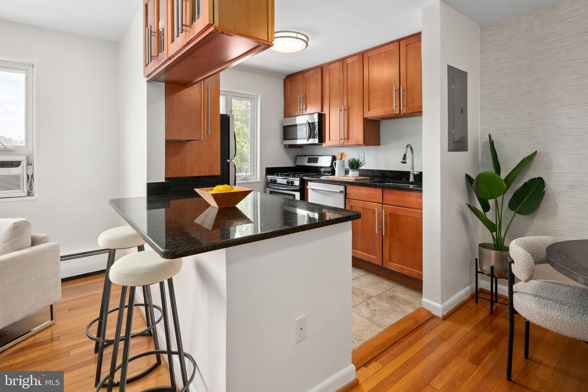 111 Lee Ave #407