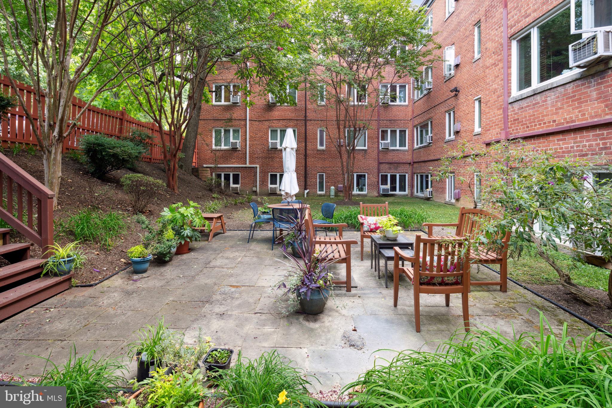 111 Lee Ave #407