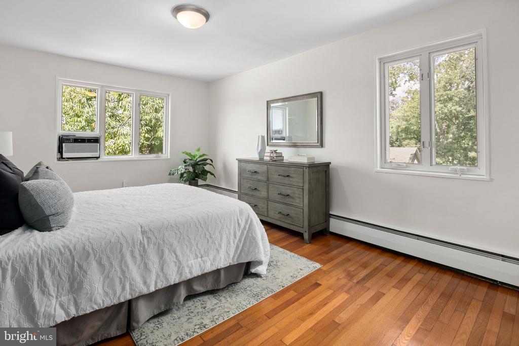 111 Lee Ave #407