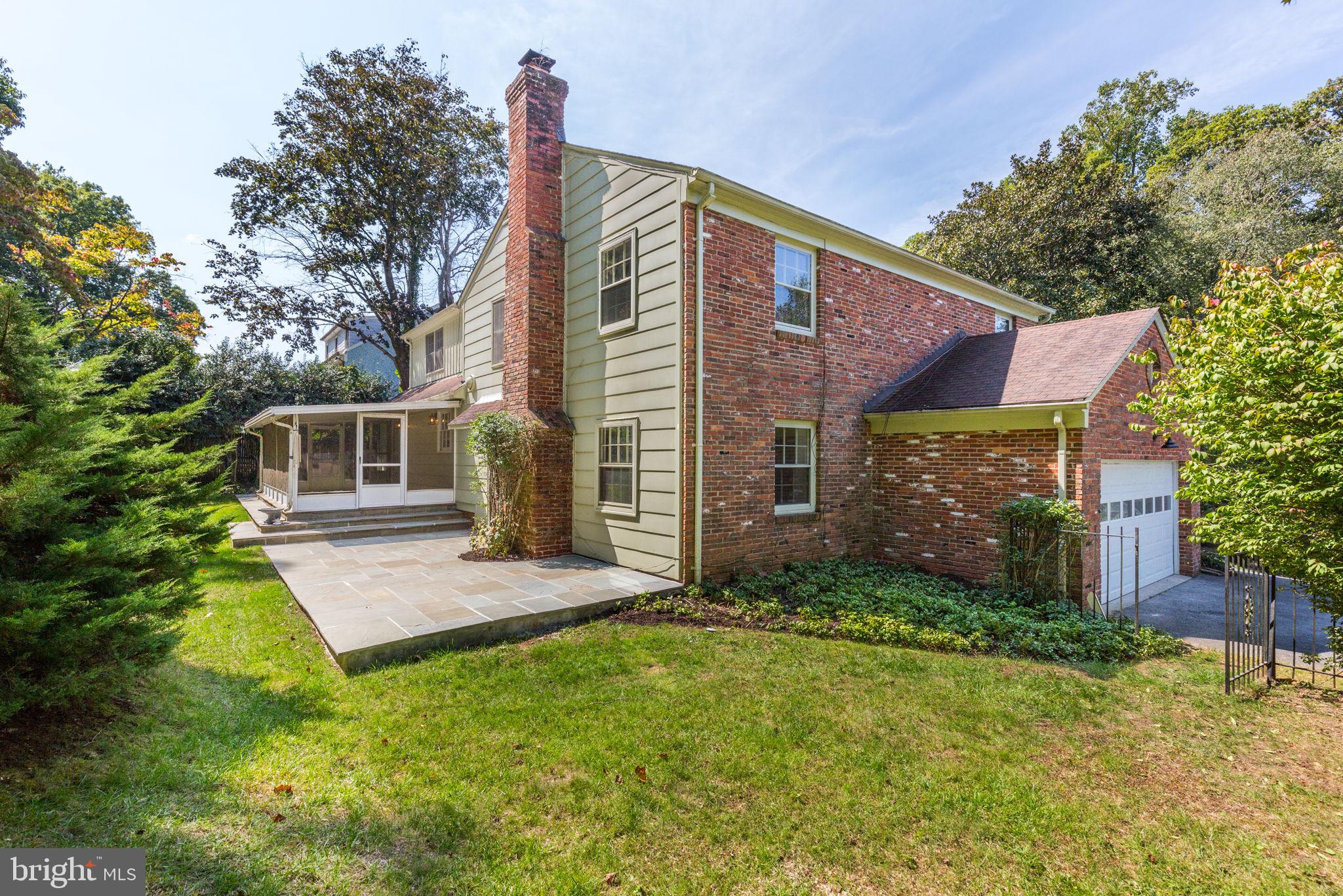 7421 Haddington Pl