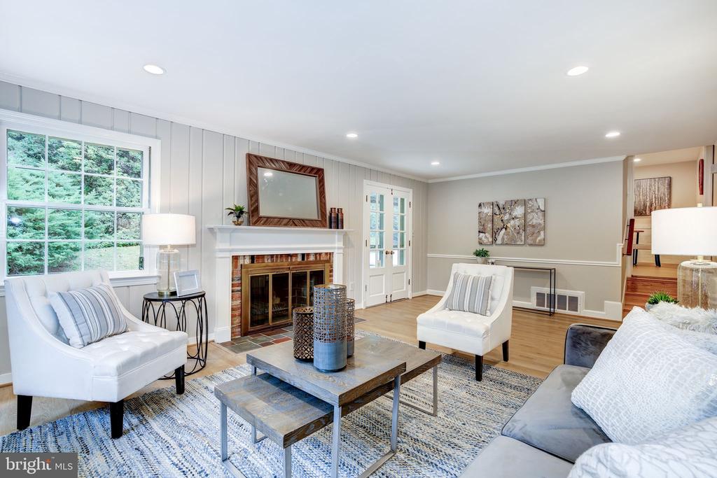 7421 Haddington Pl