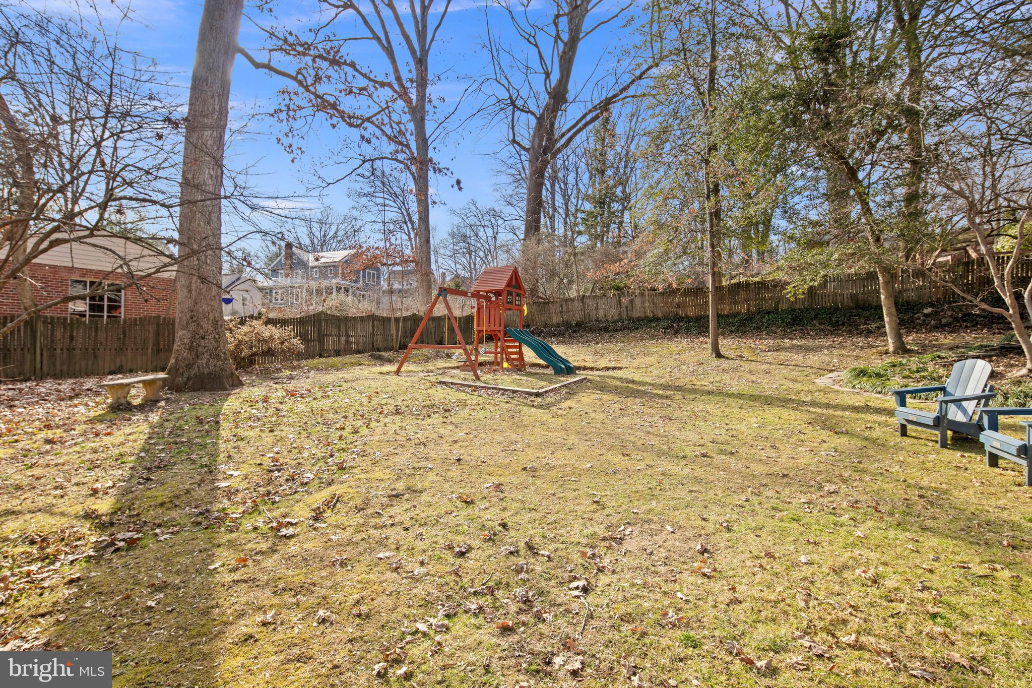 1212 Dale Dr