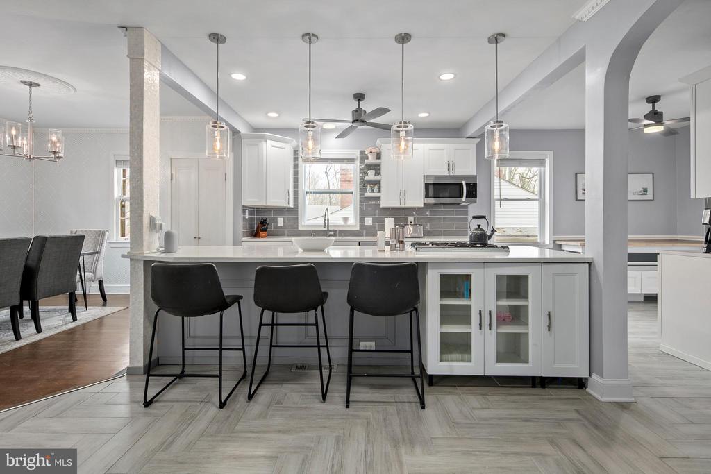 1212 Dale Dr