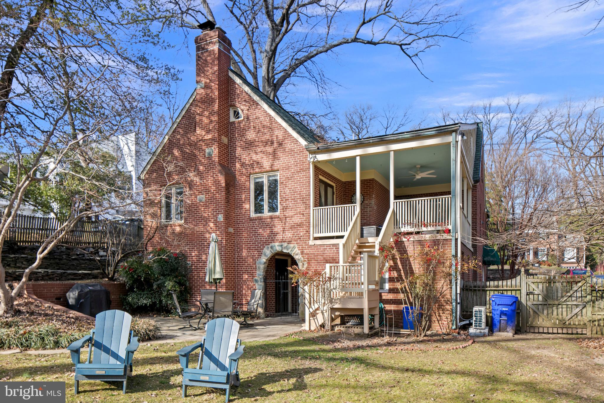 1212 Dale Dr