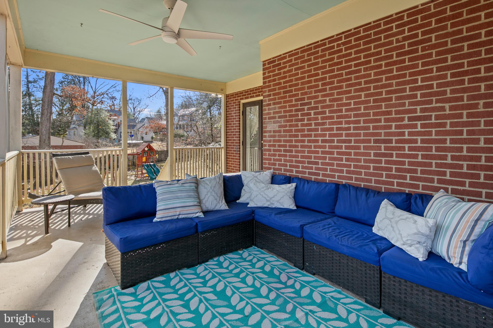 1212 Dale Dr