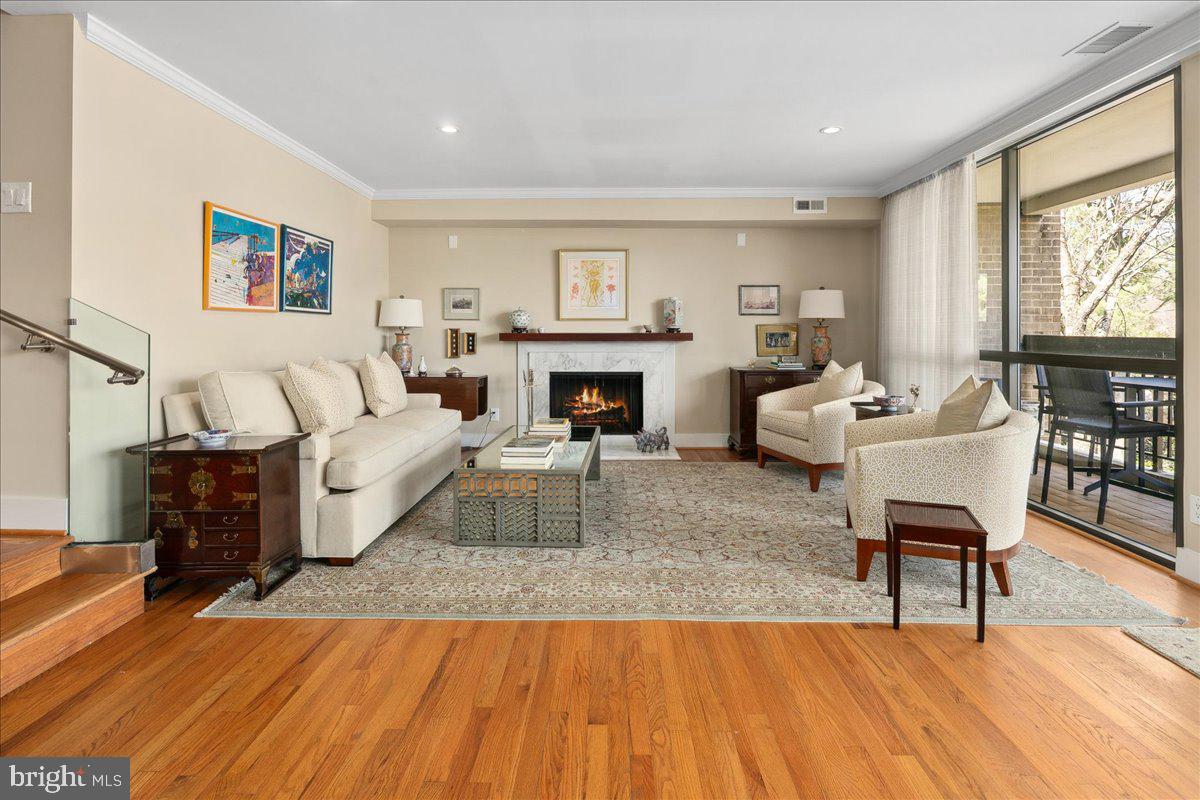 4986 Sentinel Dr #15-401