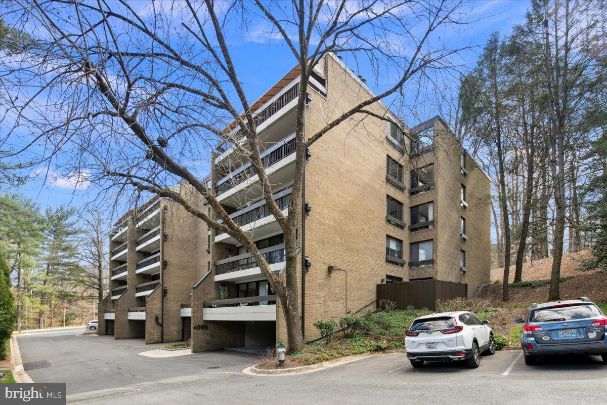 4986 Sentinel Dr #15-401