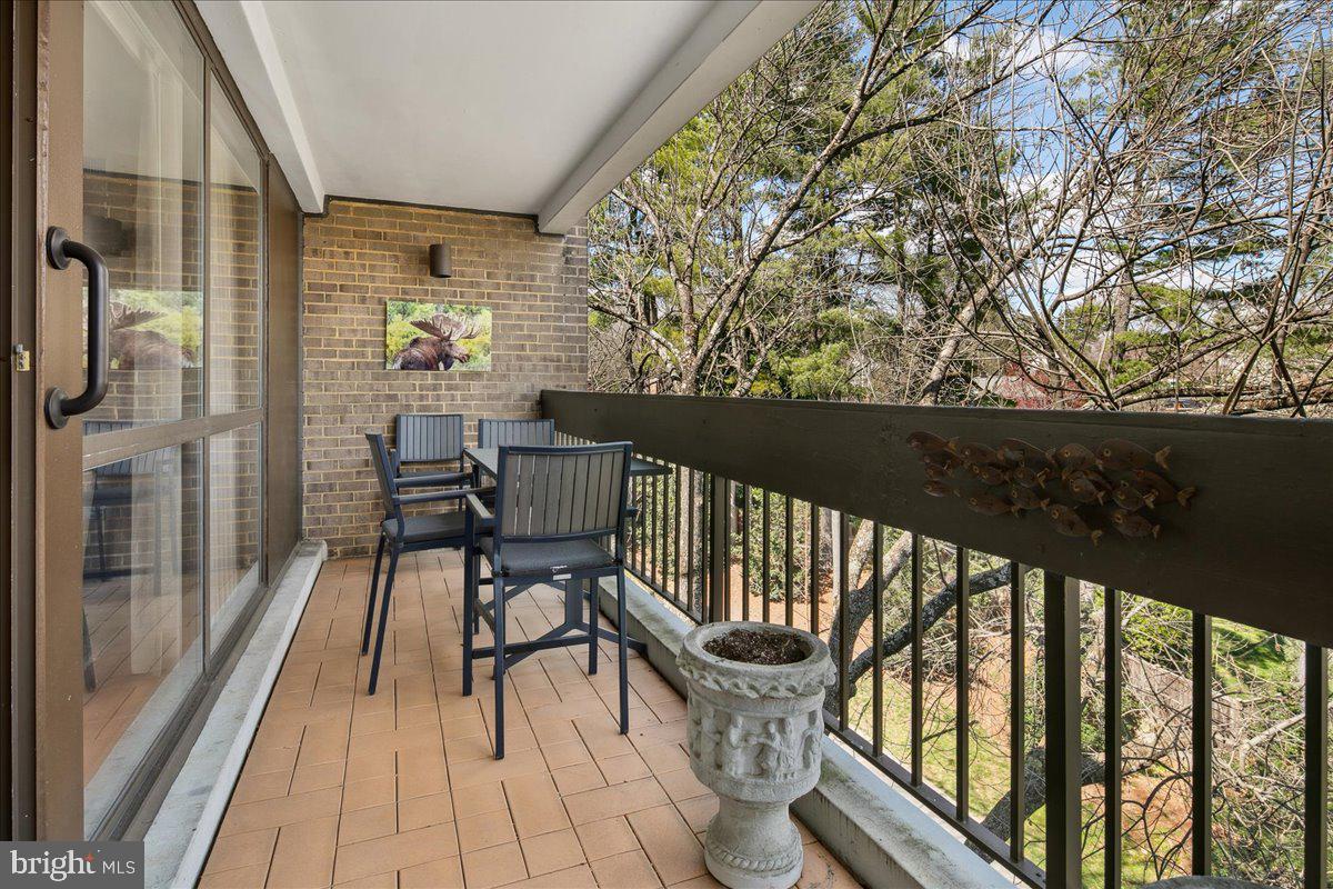 4986 Sentinel Dr #15-401