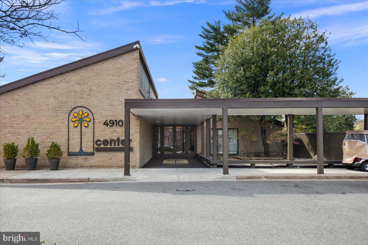 4986 Sentinel Dr #15-401