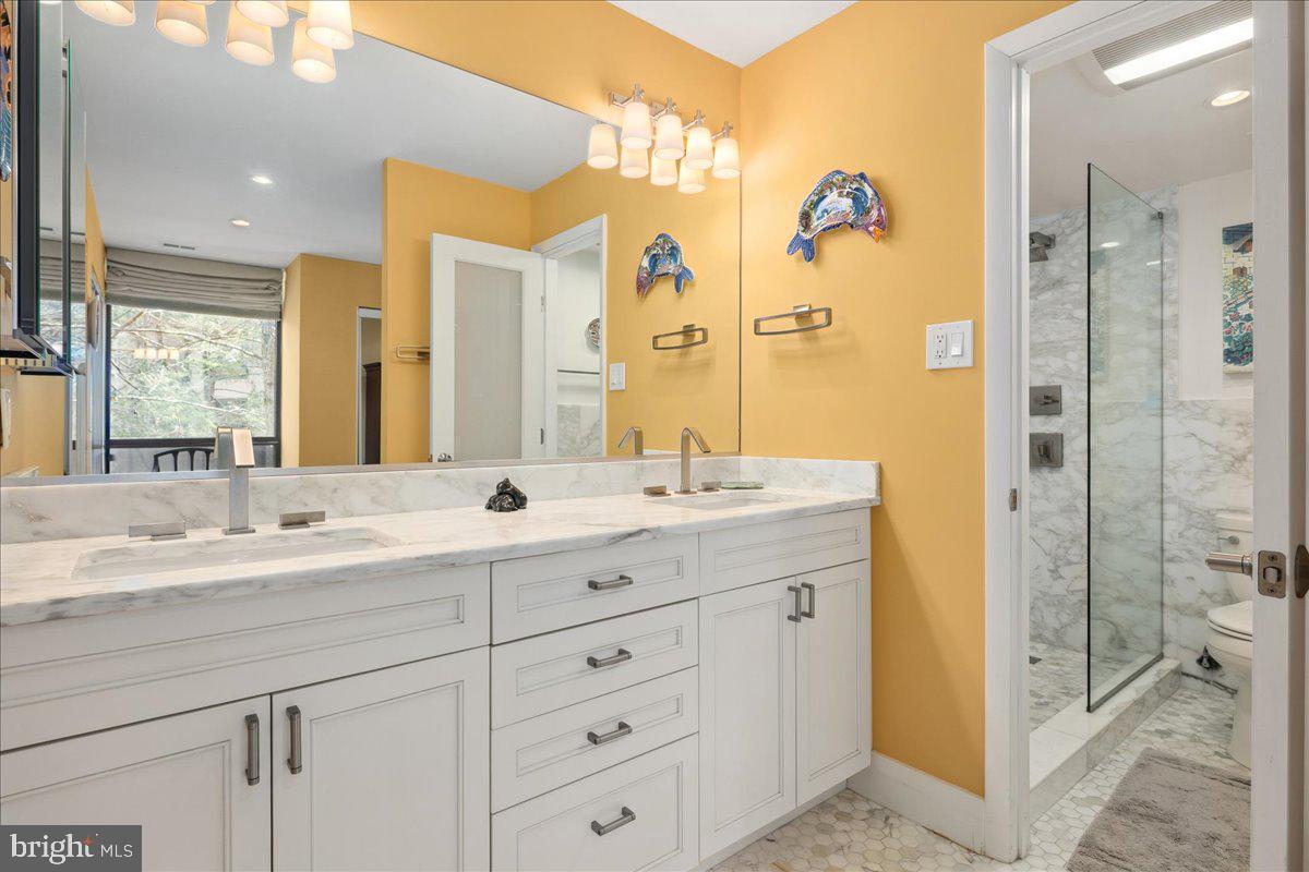 4986 Sentinel Dr #15-401