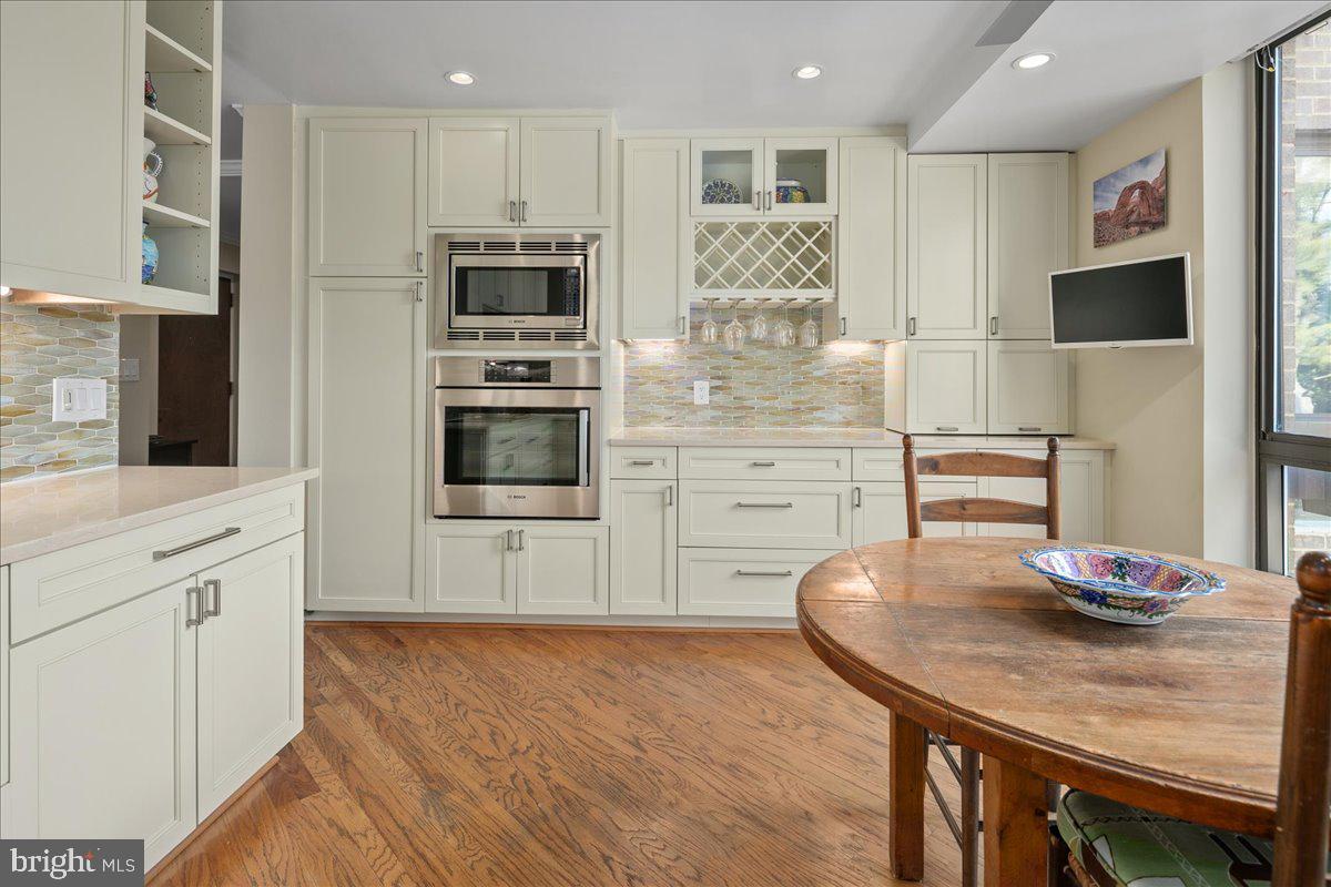 4986 Sentinel Dr #15-401