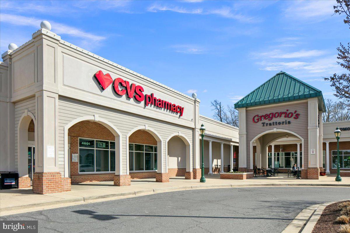 4986 Sentinel Dr #15-401