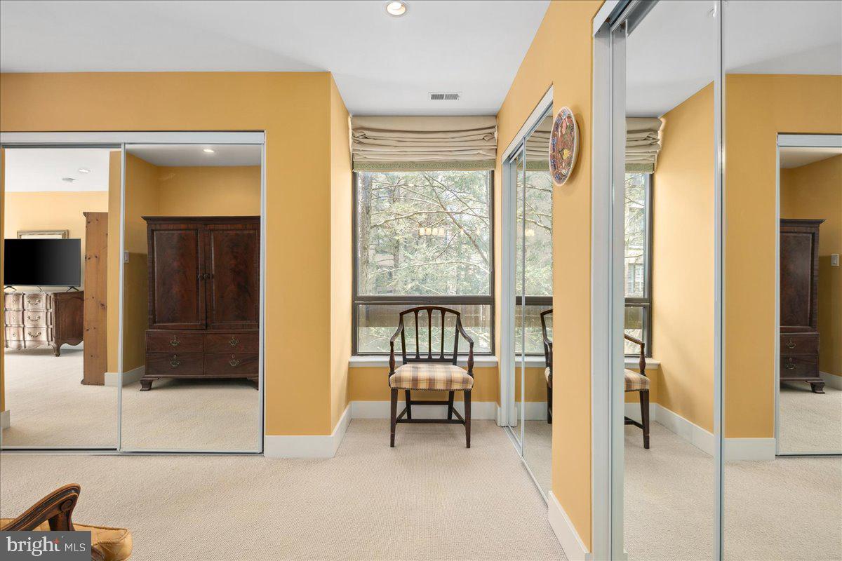 4986 Sentinel Dr #15-401