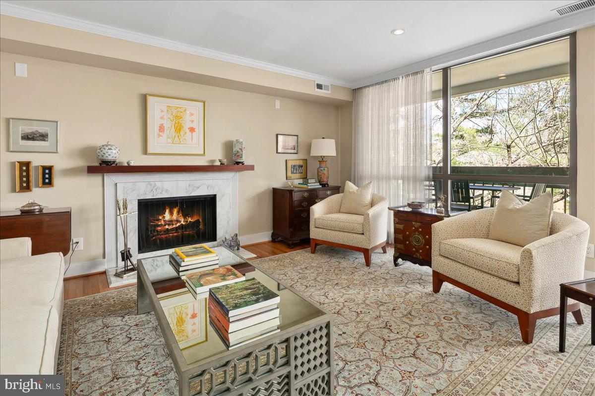 4986 Sentinel Dr #15-401