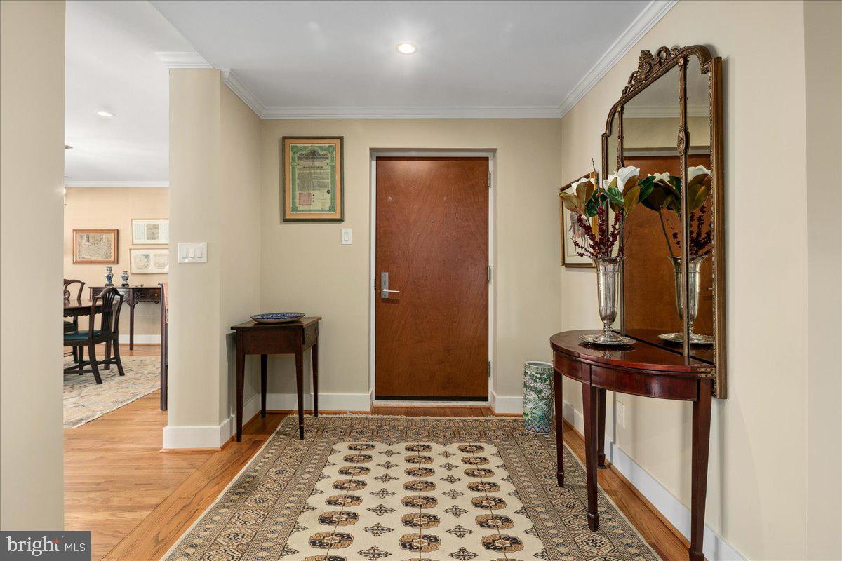 4986 Sentinel Dr #15-401