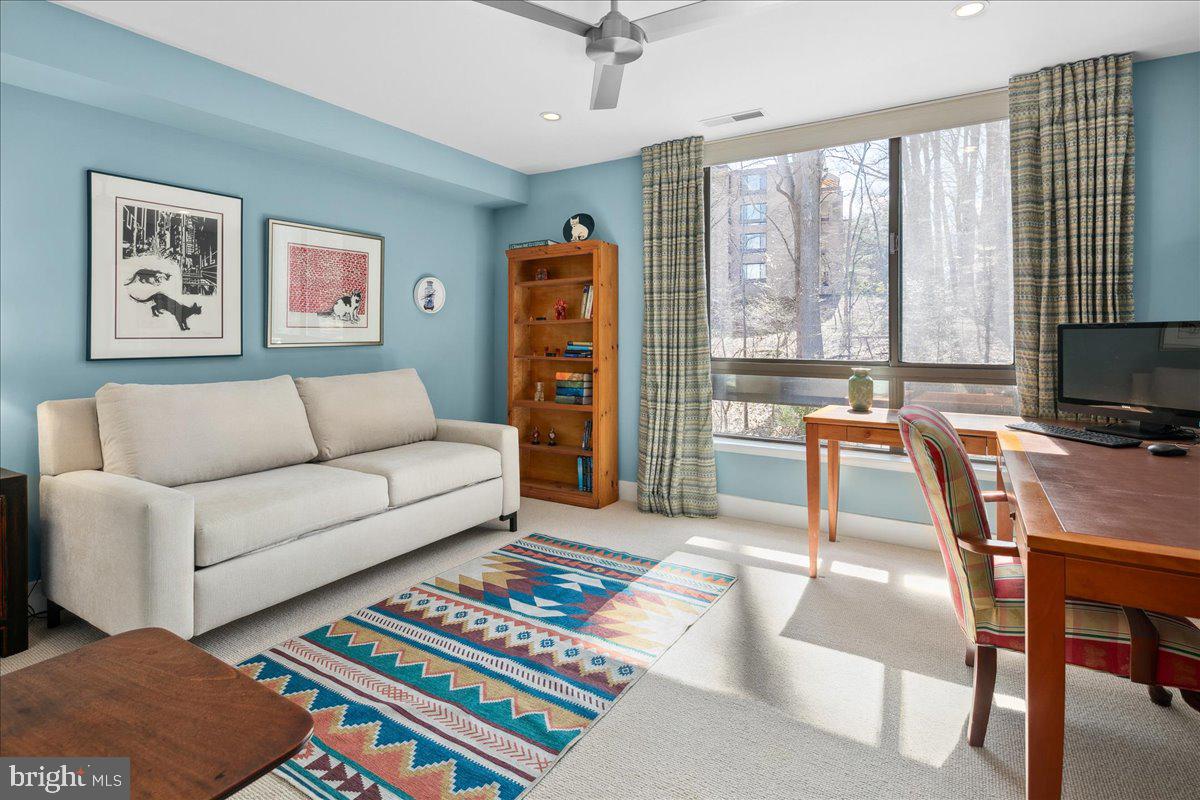 4986 Sentinel Dr #15-401