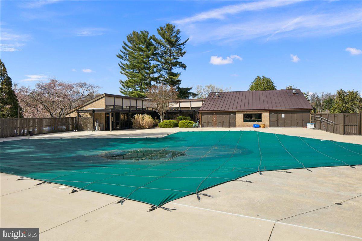 4986 Sentinel Dr #15-401