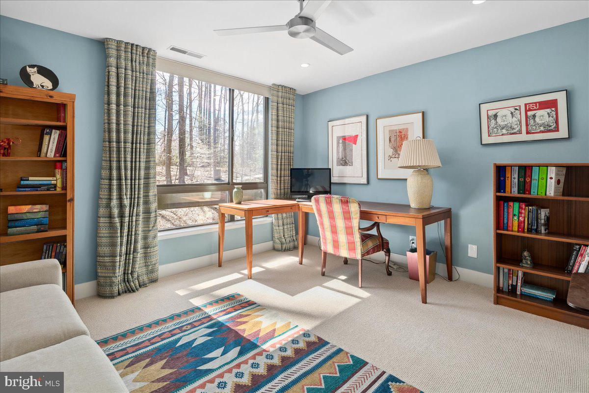 4986 Sentinel Dr #15-401