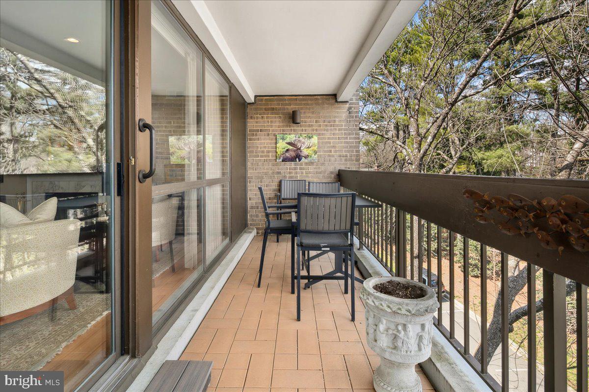 4986 Sentinel Dr #15-401