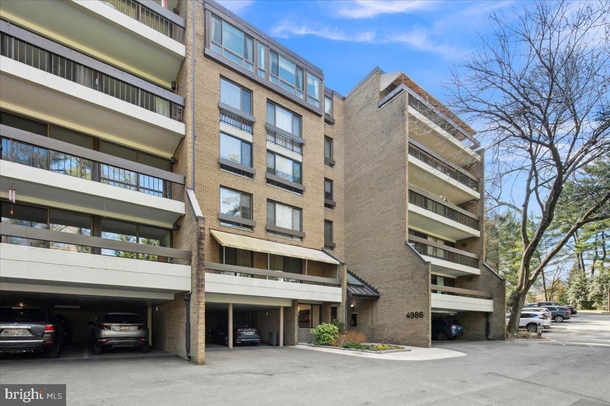 4986 Sentinel Dr #15-401