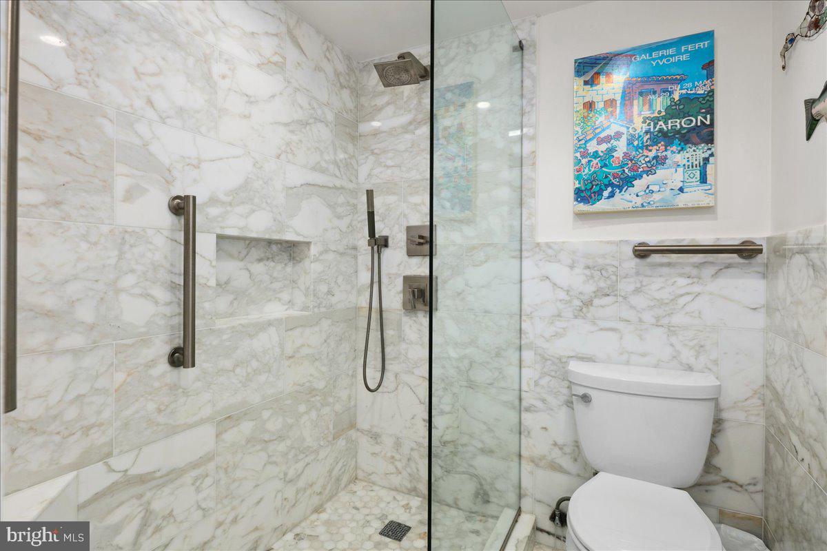 4986 Sentinel Dr #15-401