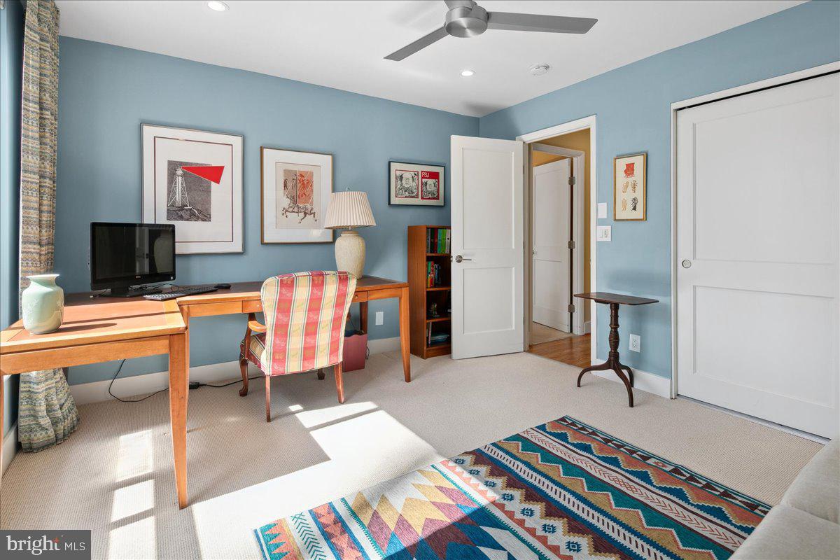 4986 Sentinel Dr #15-401