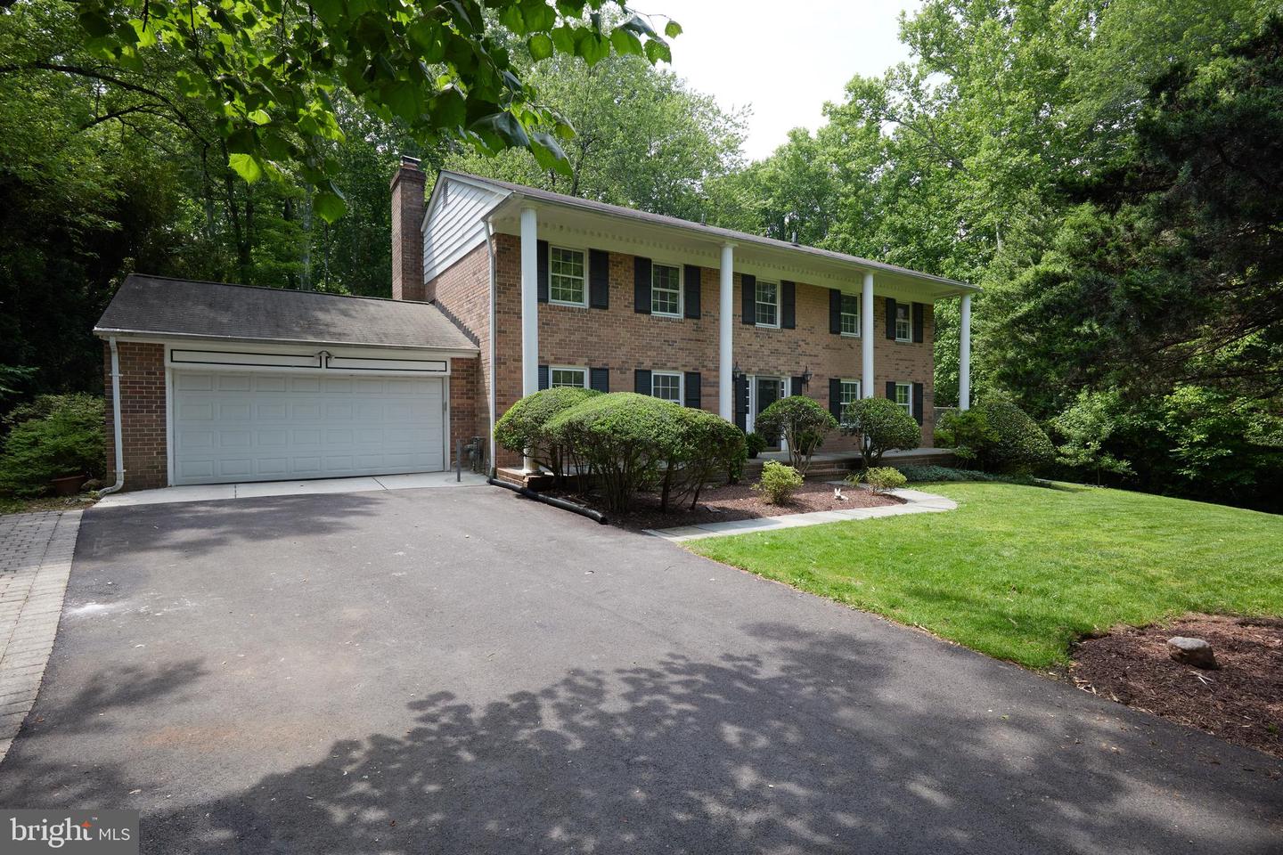 7811 Charleston Dr
