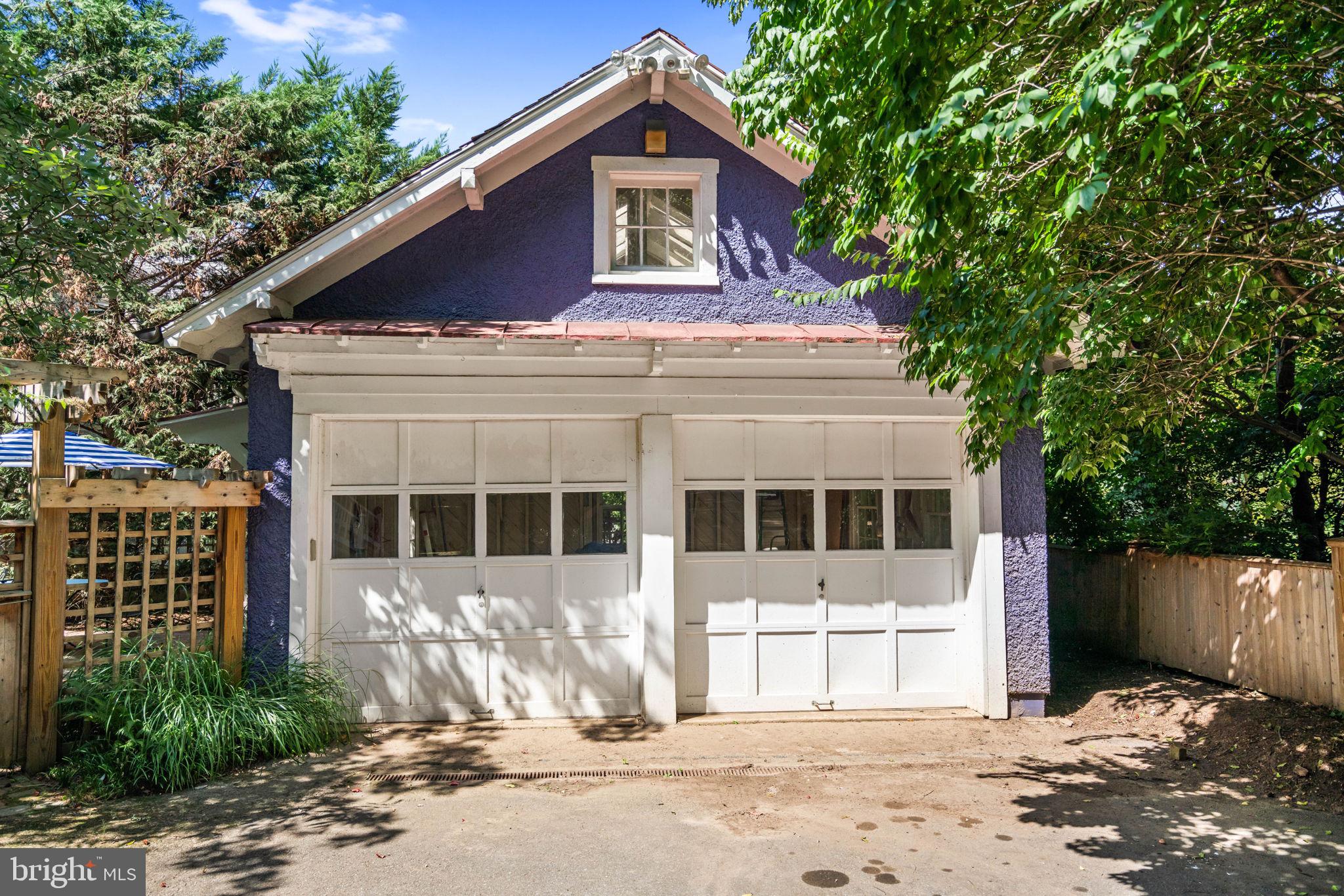 5 CHEVY CHASE CIRCLE