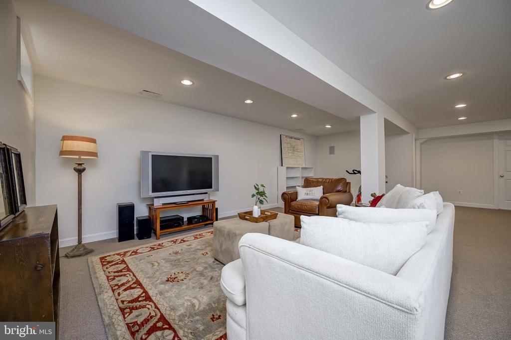 15106 WHITETAIL WAY