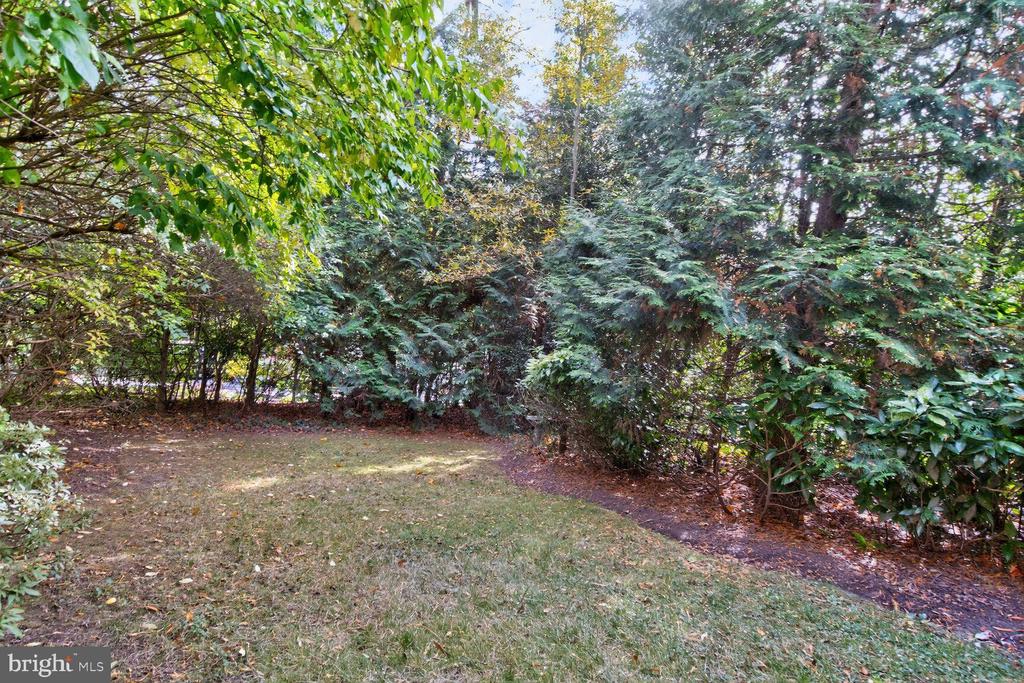 6709 MELVILLE PLACE