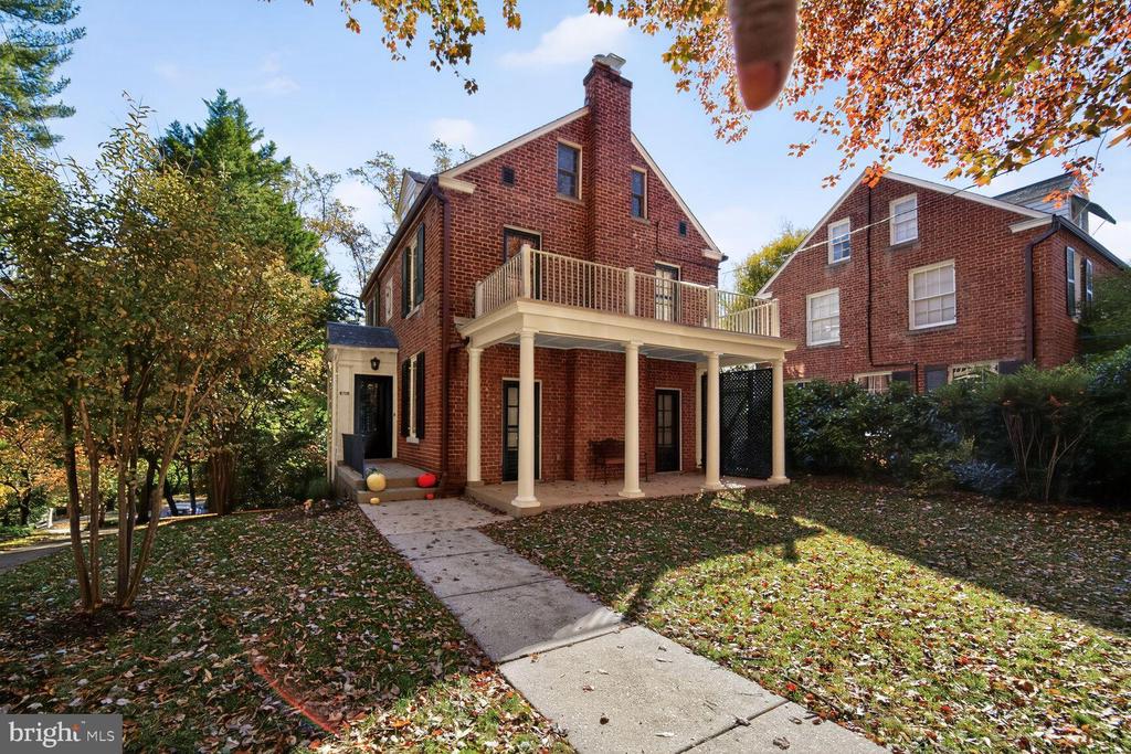 6709 MELVILLE PLACE