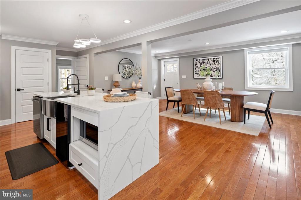111 SUNNYSIDE ROAD