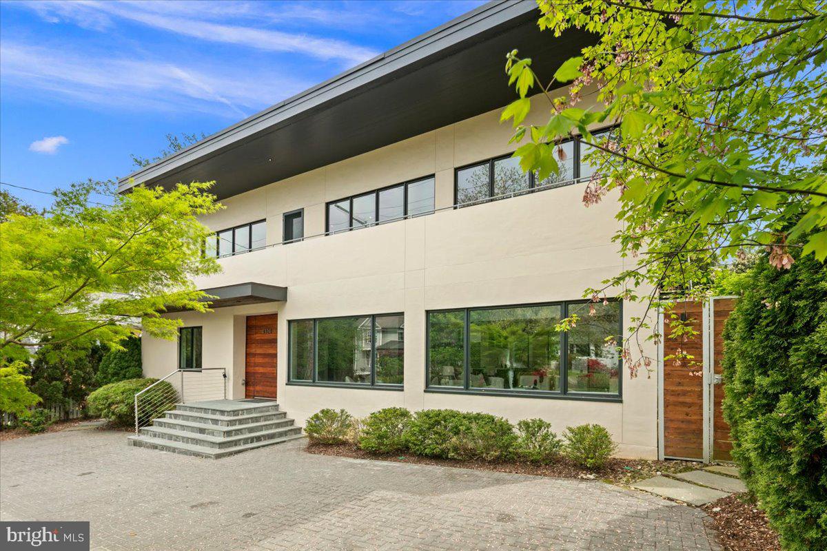 4324 ROSEDALE AVENUE