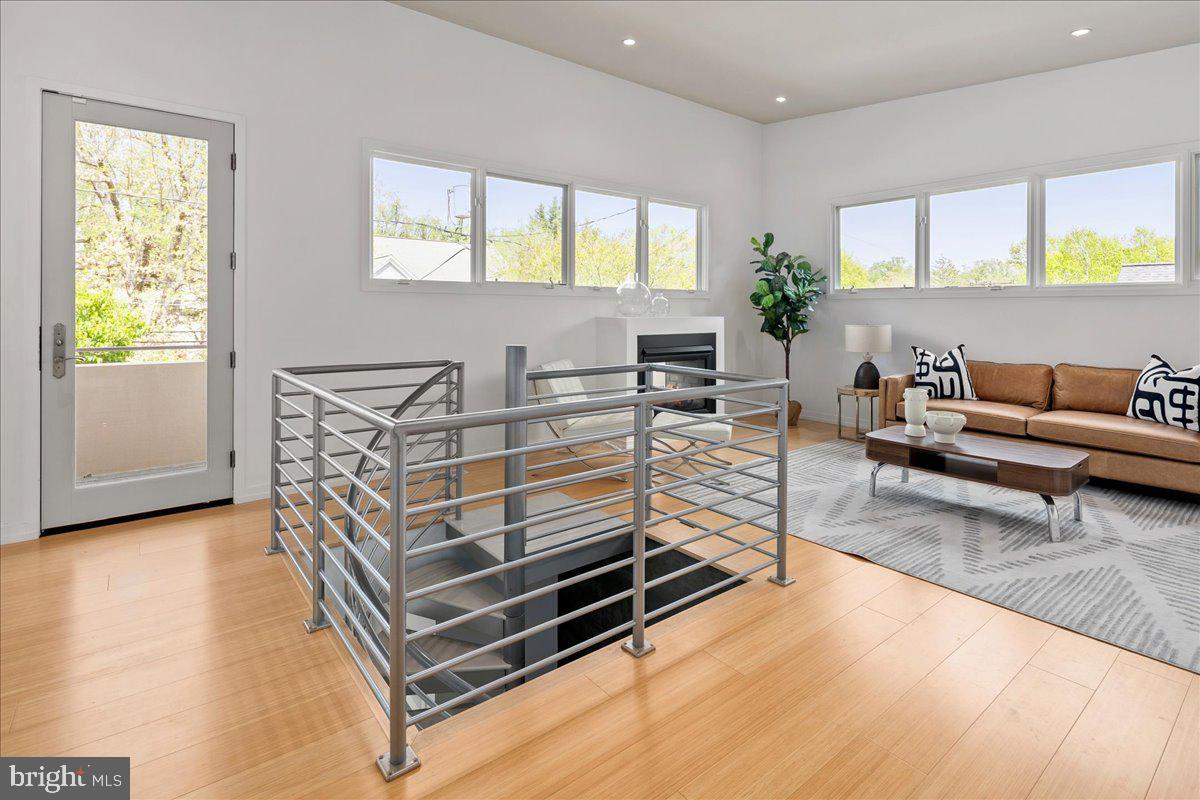 4324 ROSEDALE AVENUE