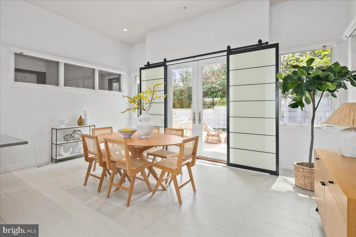 4324 ROSEDALE AVENUE