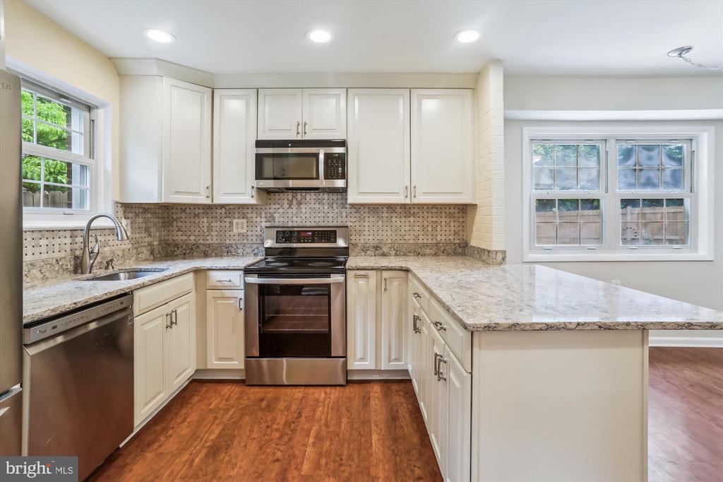 3909 WOODLAWN ROAD