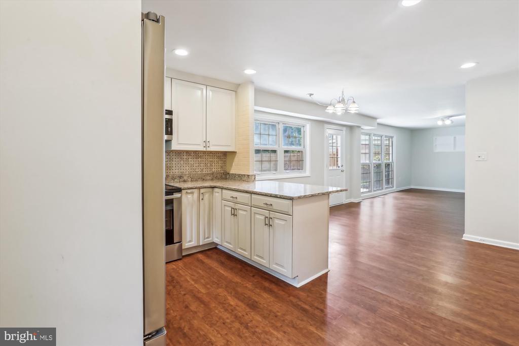 3909 WOODLAWN ROAD