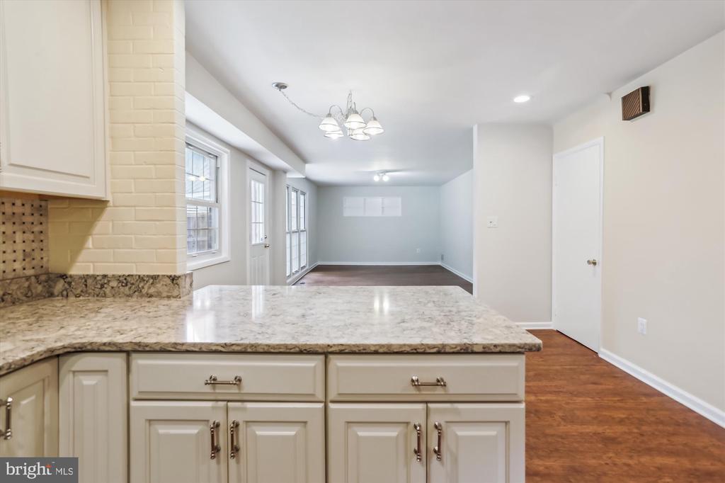 3909 WOODLAWN ROAD