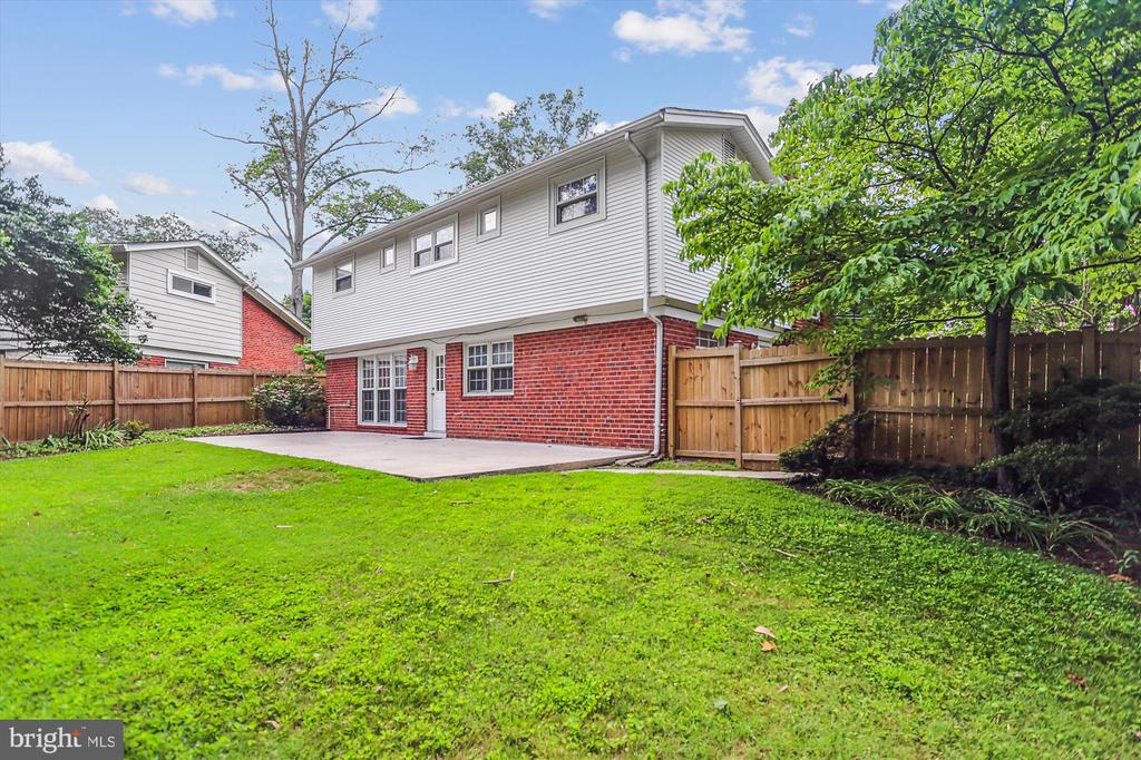 3909 WOODLAWN ROAD