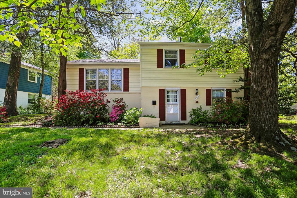 803 BURDETTE ROAD