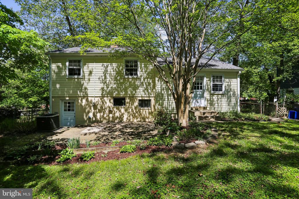803 BURDETTE ROAD