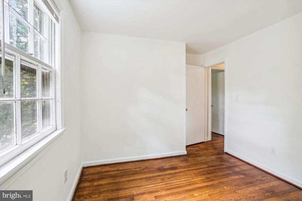 803 BURDETTE ROAD