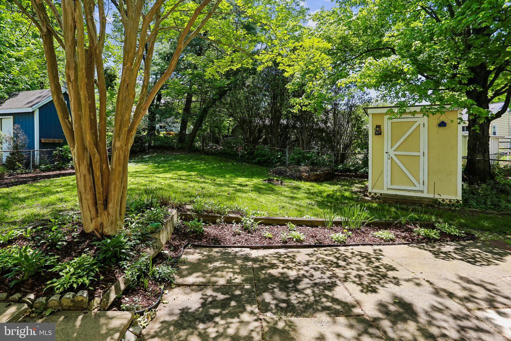 803 BURDETTE ROAD