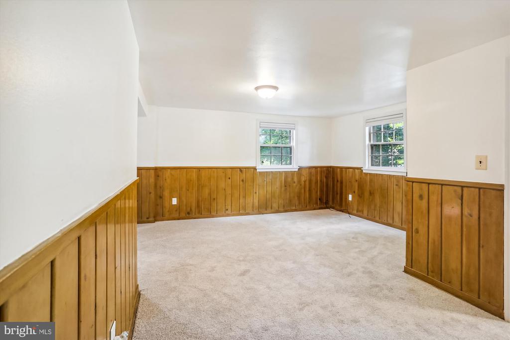 803 BURDETTE ROAD