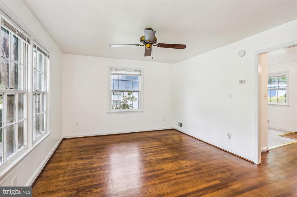803 BURDETTE ROAD