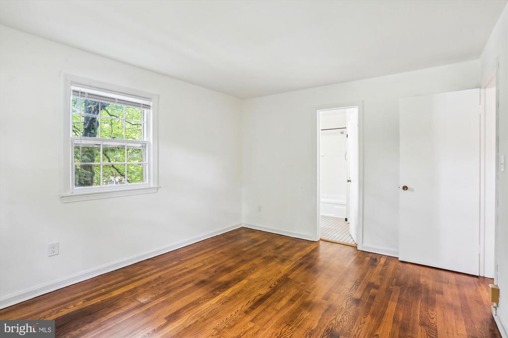 803 BURDETTE ROAD
