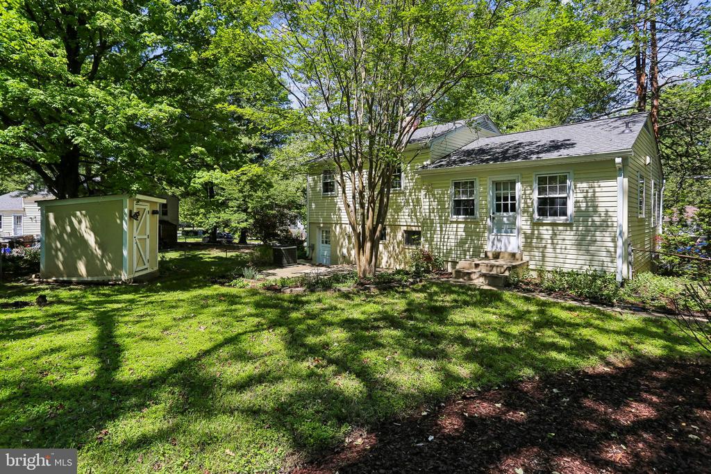 803 BURDETTE ROAD